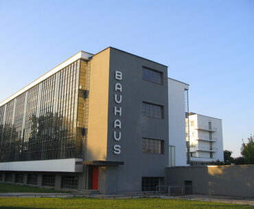 Bauhaus-Dessau_main_building