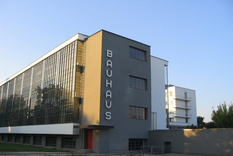 Bauhaus-Dessau_main_building